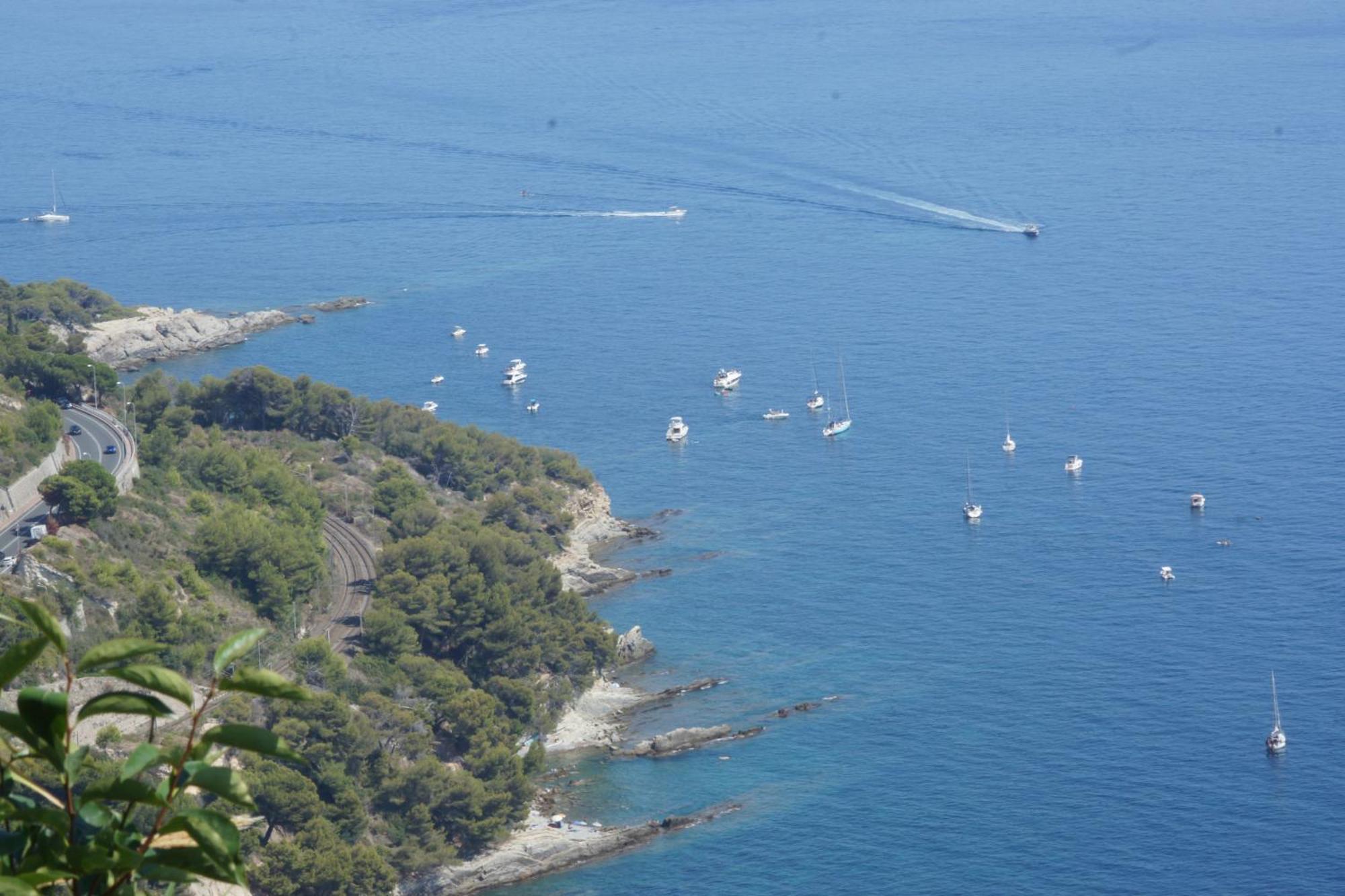 Total Sea View Grimaldi Appartement Ventimiglia Buitenkant foto